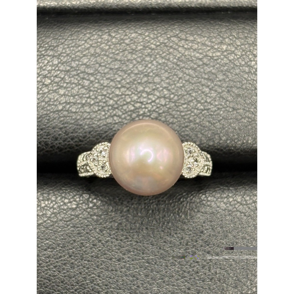 EUC Sterling Silver Genuine Pearl Ring 4 Grams Size 8.25 F3